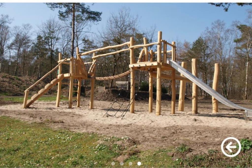 Chalet Toetje Op De Veluwe Hoenderloo Extérieur photo